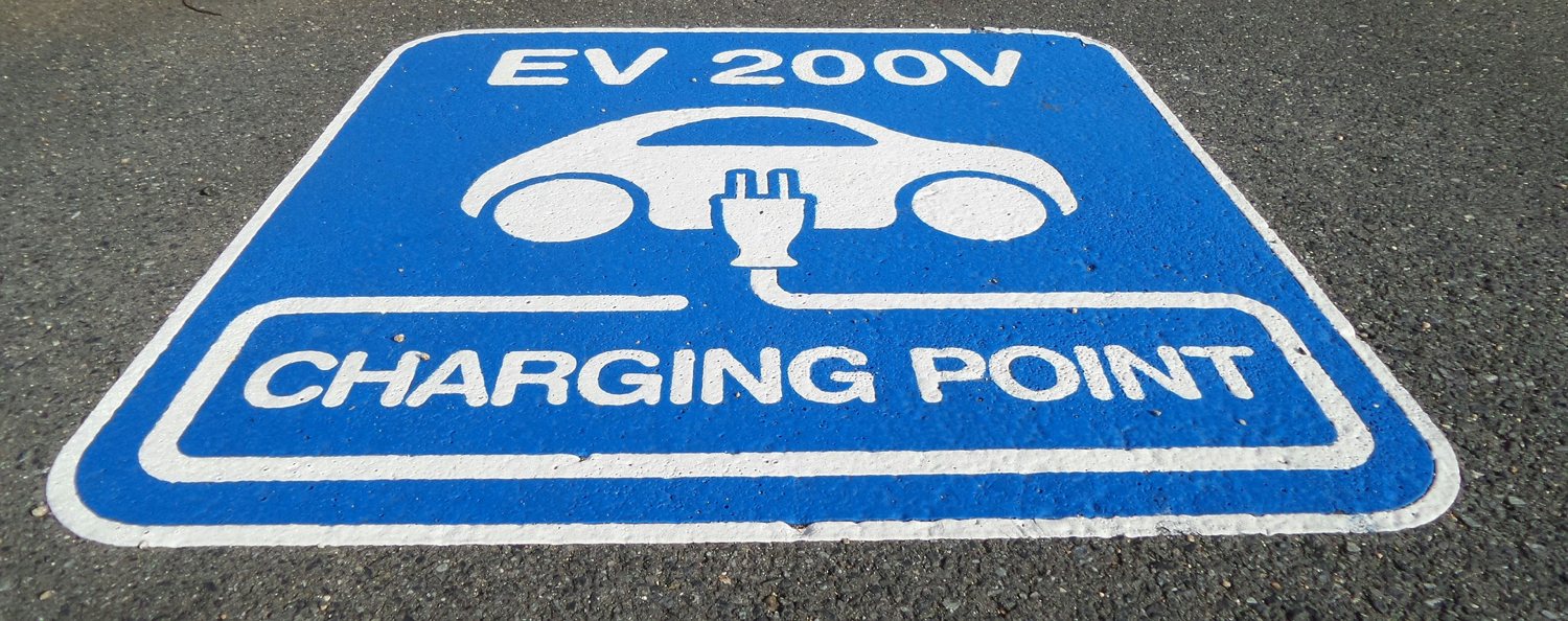 Electric Vehicle Range Estimation using Maps
